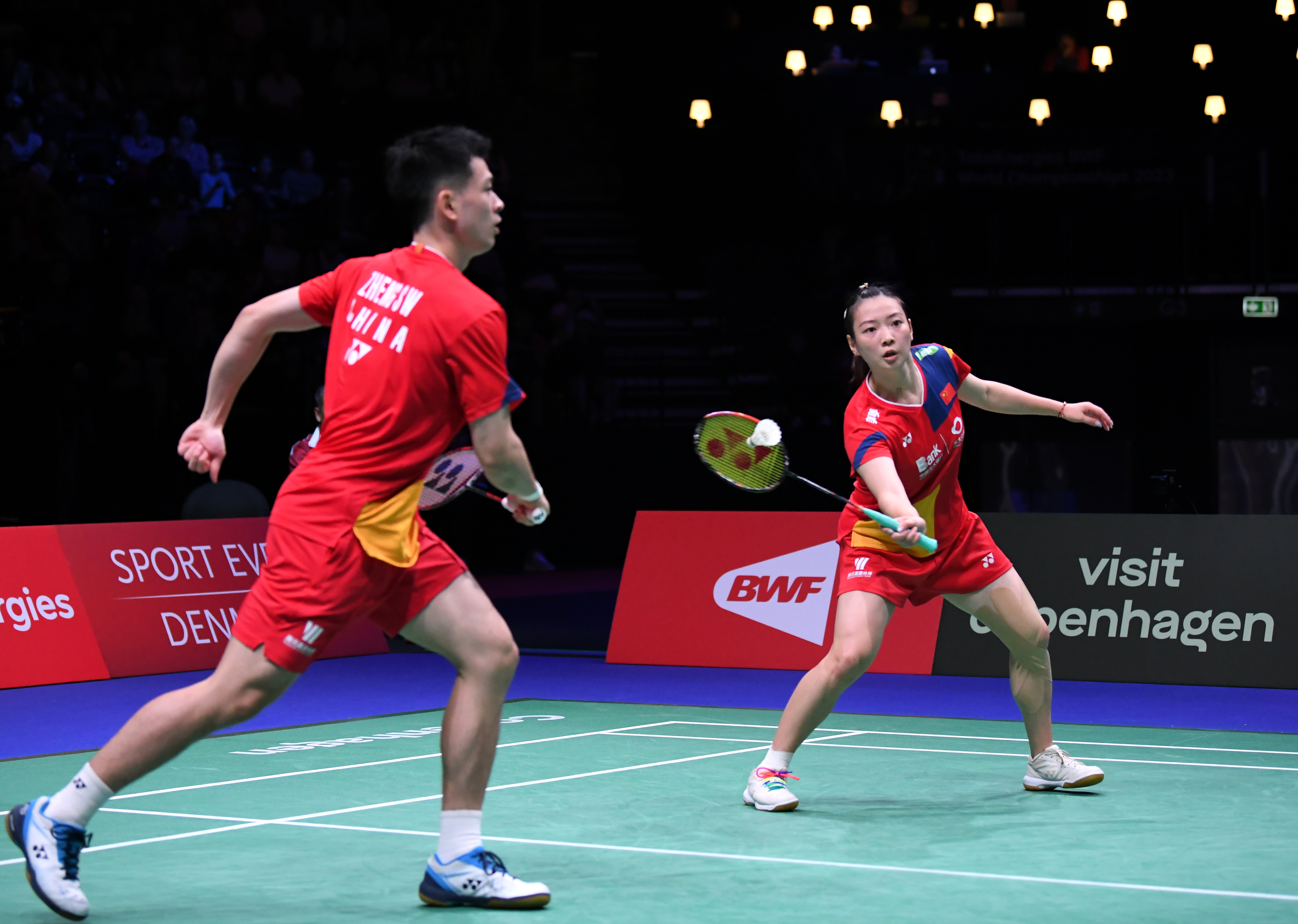 表现依然得 表现依然得