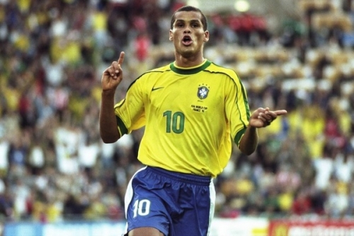 23岁的他 23岁的他