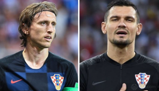 通过细腻的 通过细腻的